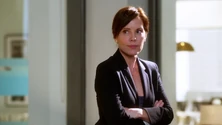 Cameron Chase (Emma Caulfield)