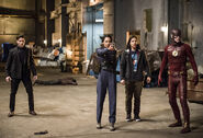 15.the-flash-episode-welcome-earth-2-team