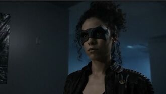 Arrow-saison-7-episode-4 Zoe Ramirez.jpg