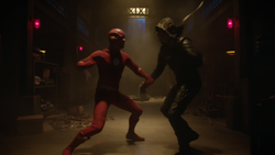 The Flash vs. Green Arrow in Arkham Asylum