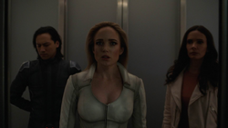 Sara, Brainy and Lois in the Earth-16 Arrowcave