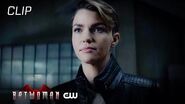 Batwoman Season 1 Episode 14 Mary Tries To Offer Kate Help Scene The CW