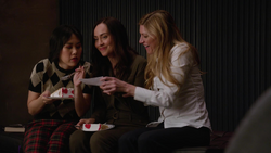 Nora bonds with Mona and Ava