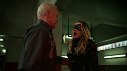Damien Darhk mata Laurel Lance