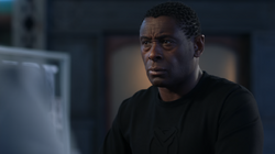J'onn J'onzz como Hank Henshaw