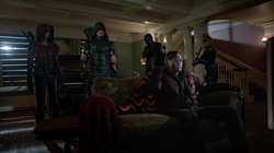 Team Arrow confronts Lonnie Machin