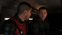 Christopher após ser resgatado por Rene e Diggle