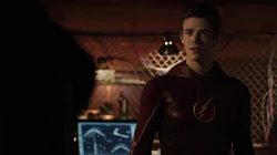 Barry discutindo com Oliver sobre seus métodos