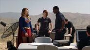 SUPERGIRL 1x02 Clip 4 - Stronger Together (2015) Melissa Benoist, CBS HD