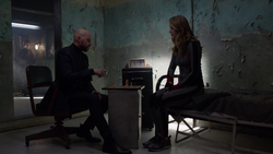 Lex plays chess with Supergirl's copy