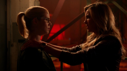 Laurel persuades Felicity to trick Silencer