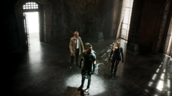 Constantine, Oliver y Laurel en el otro lado (Haunted)