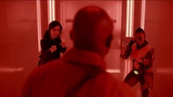 Tormenta e Grace confrontando Gravedigger