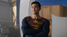 Superman suit (Earth-Prime)