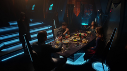 Mon-El and Kara dine with Lar Gand and Rhea