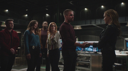 Oliver shakes hands with Laurel