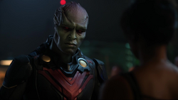 J'onn meets M'gann