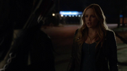 Sara Lance and Nyssa al Ghul romanse in Starling City (1)