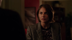 Thea confrontando Malcolm