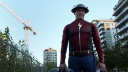 Jay Garrick greets Barry