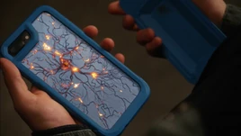 Celular de Spencer Young