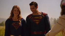 Superman e Supergirl