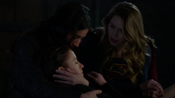 Kara and Maggie save Alex