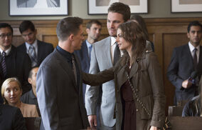 Ustv-arrow-state-v-queen-still-stephen-amell-willa-holland-colton-haynes