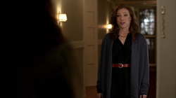 Dinah reencontrando Laurel