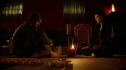  intenta hacer que Oliver se concentre en un recuerdo.