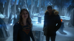 Kara e James na Fortaleza da Solidão