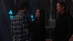 Mon-El reunited with his parents