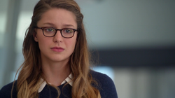 Kara Danvers pedindo demissão da CatCo