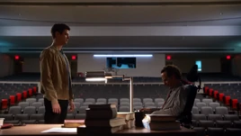 Barry confrontando Clifford DeVoe