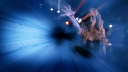 Caitlin Snow uses her powers in a possible future