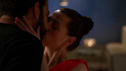 Lena Luthor and Jack Spheer kiss