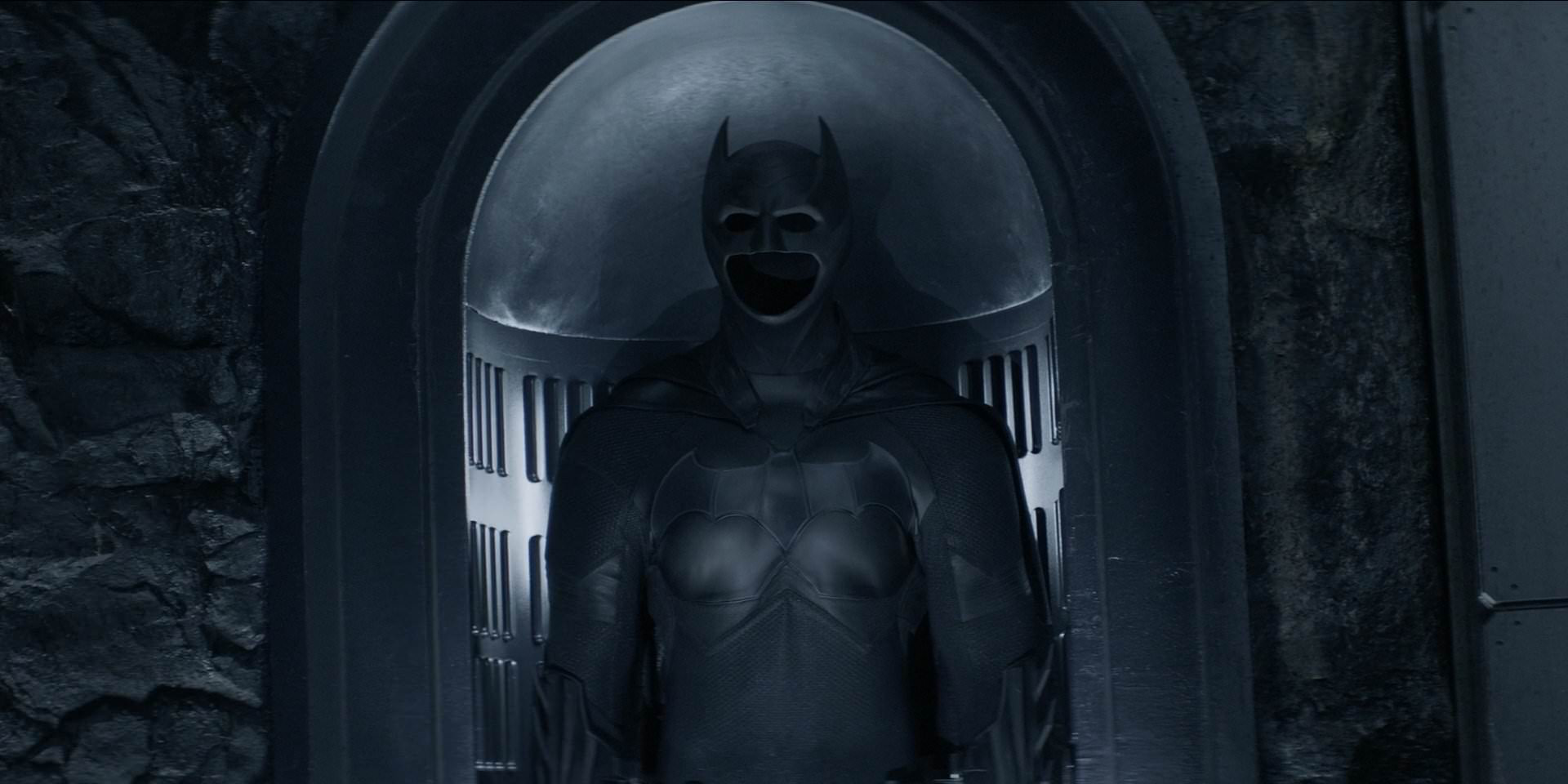 Batsuit | Arrowverse Wiki | Fandom