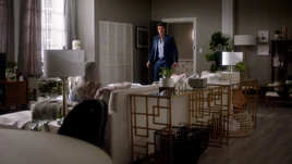 Caitlin Snow's apartment (Earth-Prime)