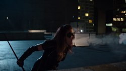 Black Canary uses her scream on the Green Arrow