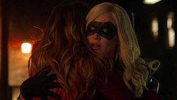 Sara and Laurel embrace