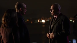 Brick pedindo para Quentin remover a polícia dos Glades