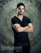 Oliver Queen on a target background