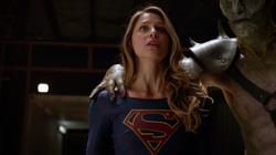 Draaga attacks Supergirl.