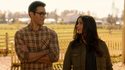 Lois tells Clark to join the fight on Earth-1