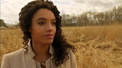 Amaya Jiwe em sua identidade civil.