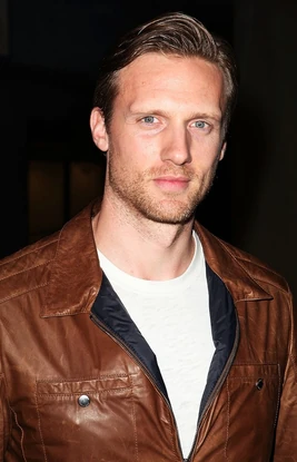 Teddy Sears