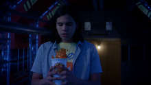 Cisco bringing a Big Belly Burger drink to verify if the Reverse-Flash was there