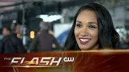The Flash Heroes v Aliens - Behind The Teams The CW