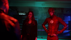 Flash e Caitlin encontrando Norvock