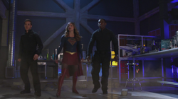 Kara, Mon-El and J'onn arrive to stop Rhea's portal